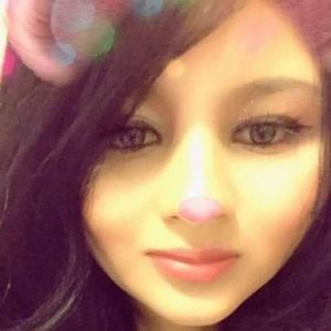 Meet your Posher, Sindi